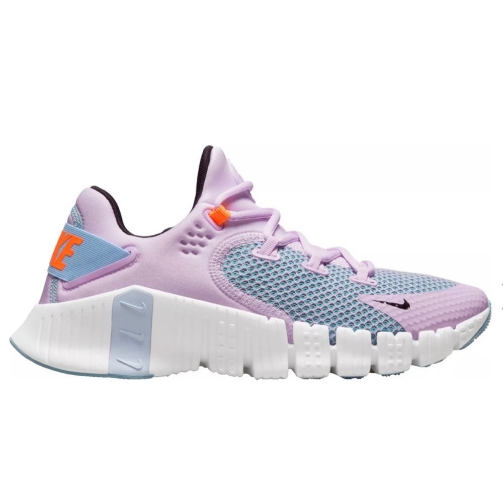 Nike Training Free Metcon 4 sneakers in doll NEW
